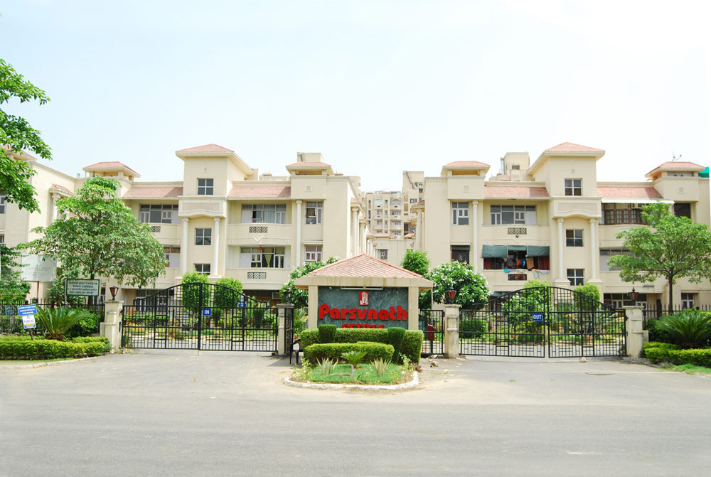 2150 sqft 4BHK apartment in Parsvnath Estate, Sector Omega I, Greater Noida