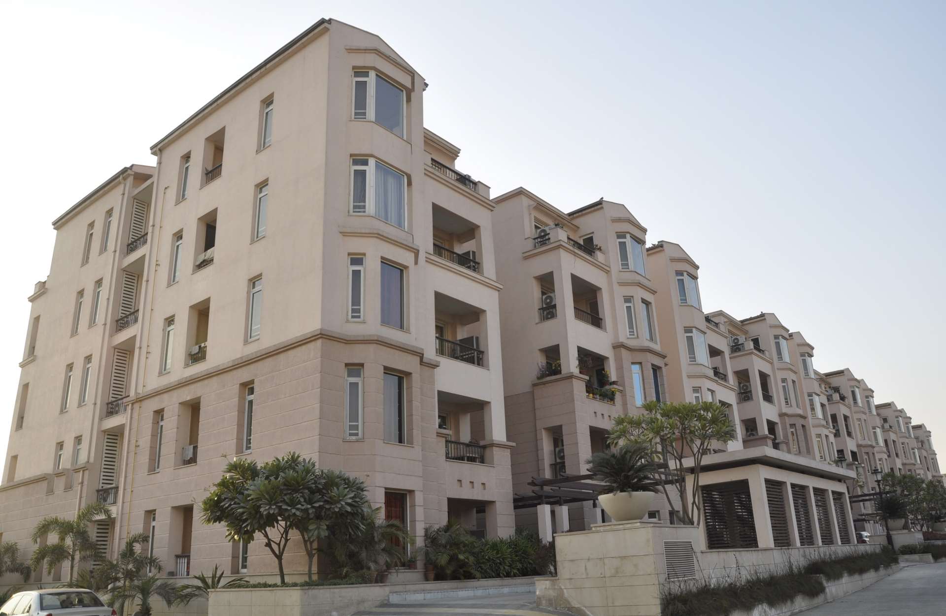 2154 sqft 3BHK + Servant apartment in Spa Court, Jaypee Greens, Greater Noida