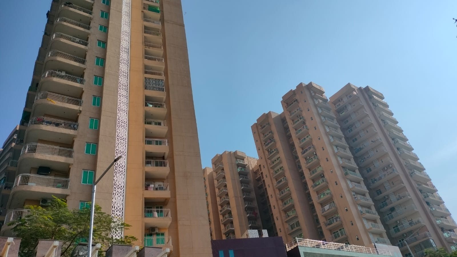 Luxurious 1395 sq. ft. 3BHK flat in Migsun Ultimo, Omicron-3, Greater Noida