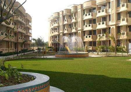 Opulent 1900 sq. ft. 4BHK apartment in Assotech Golf Vista, Alpha 2, Greater Noida, with large living spaces and premium finishes.